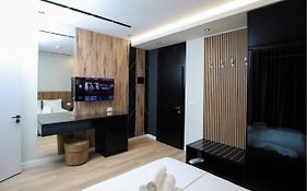 Hotel Three